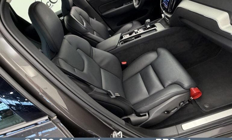 
								Volvo XC 60 B4 R-Design Automatas 2025 full									