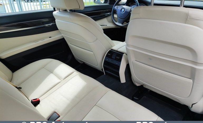 
								BMW 740 3.0d xDrive Automatas 2013 full									
