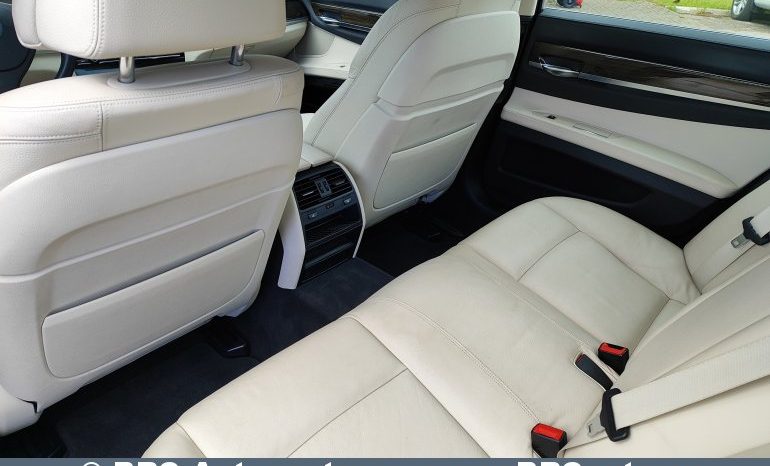 
								BMW 740 3.0d xDrive Automatas 2013 full									