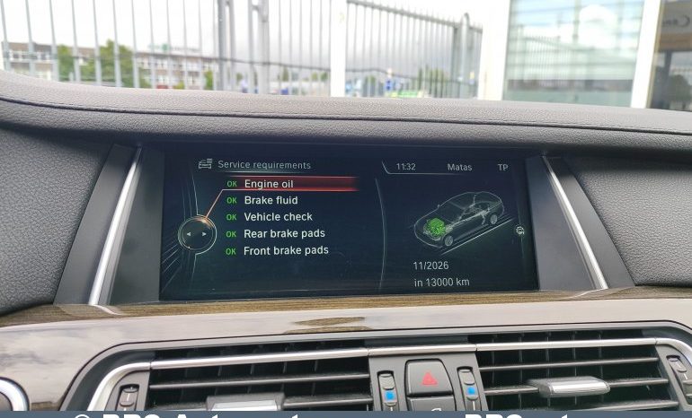 
								BMW 740 3.0d xDrive Automatas 2013 full									