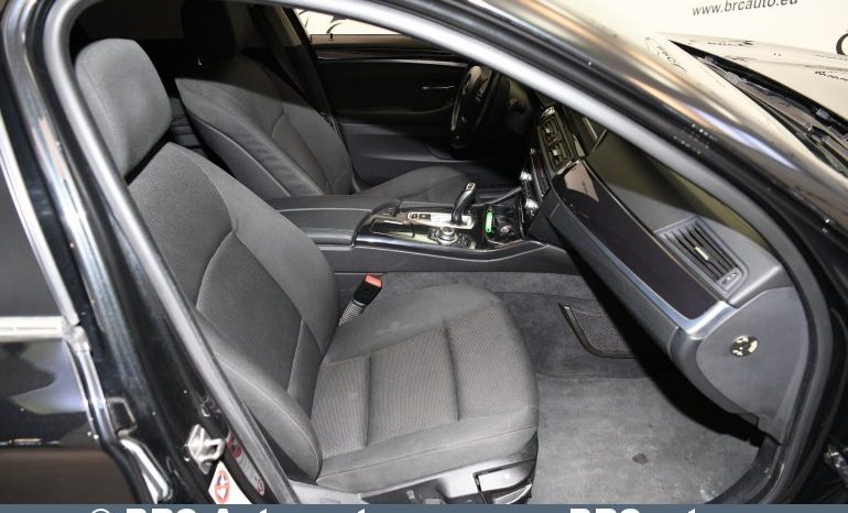 
								BMW 525 d Touring Automatas 2011 full									