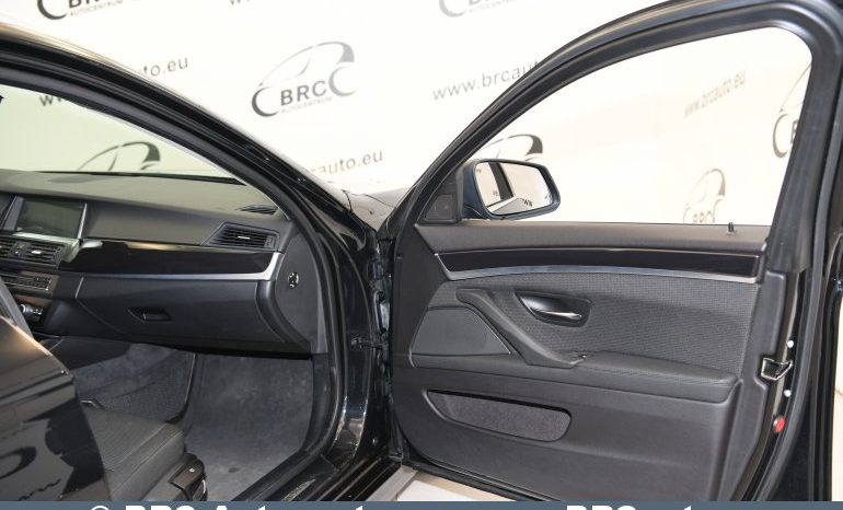 
								BMW 525 d Touring Automatas 2011 full									