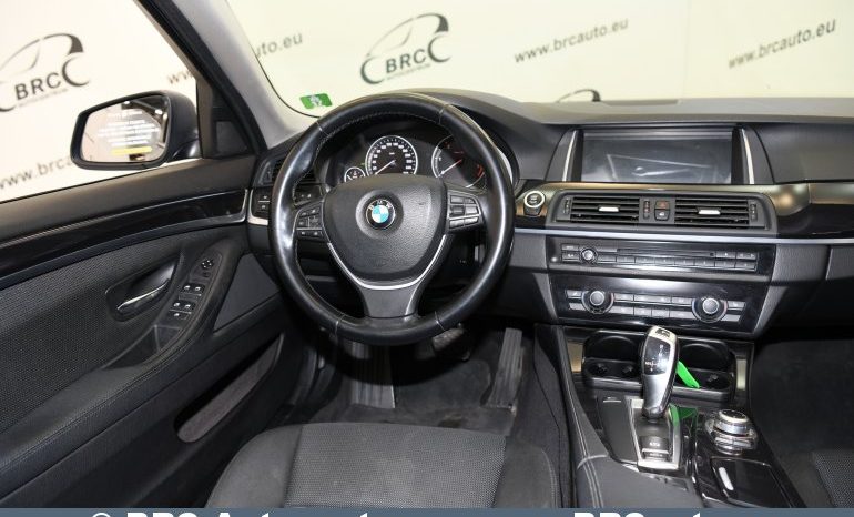 
								BMW 525 d Touring Automatas 2011 full									