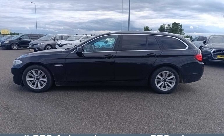 
								BMW 525 d Touring Automatas 2011 full									