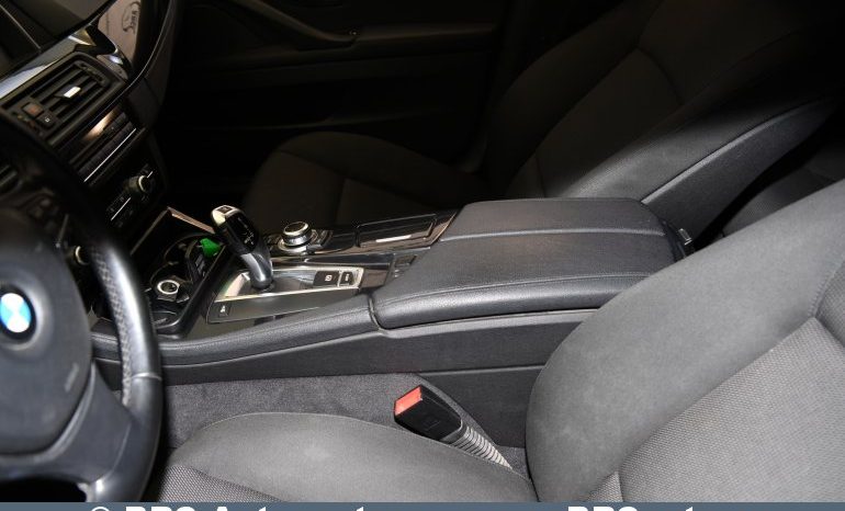 
								BMW 525 d Touring Automatas 2011 full									
