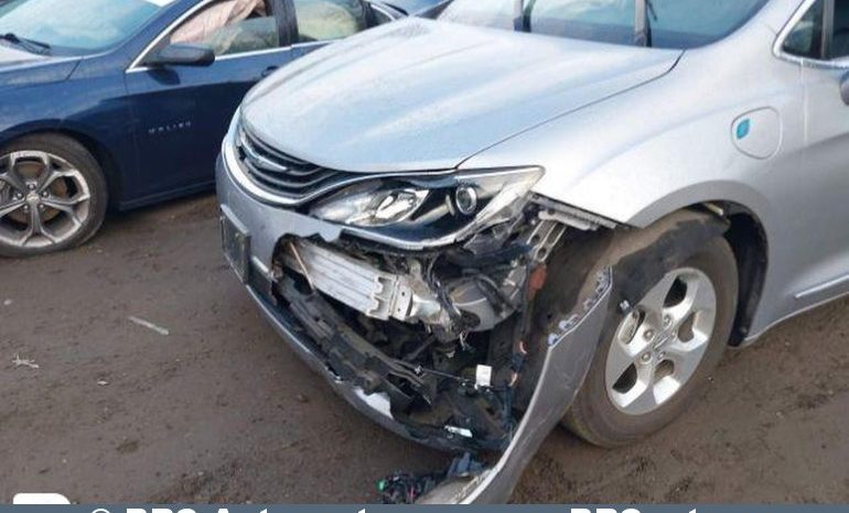 
								Chrysler Pacifica 3.6 Pentastar V6 Plug-in Automatas 2018 full									