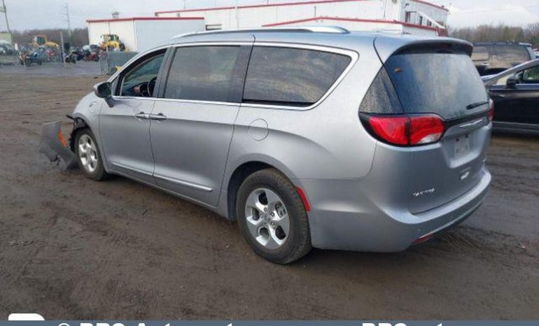 
								Chrysler Pacifica 3.6 Pentastar V6 Plug-in Automatas 2018 full									