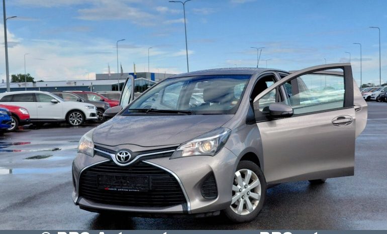 
								Toyota Yaris 1.0 VVT-i 2014 full									