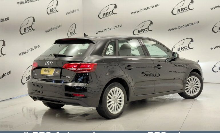 
								Audi A3 1.0TFSI Sportback 2018 full									