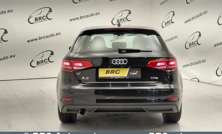 
								Audi A3 1.0TFSI Sportback 2018 full									