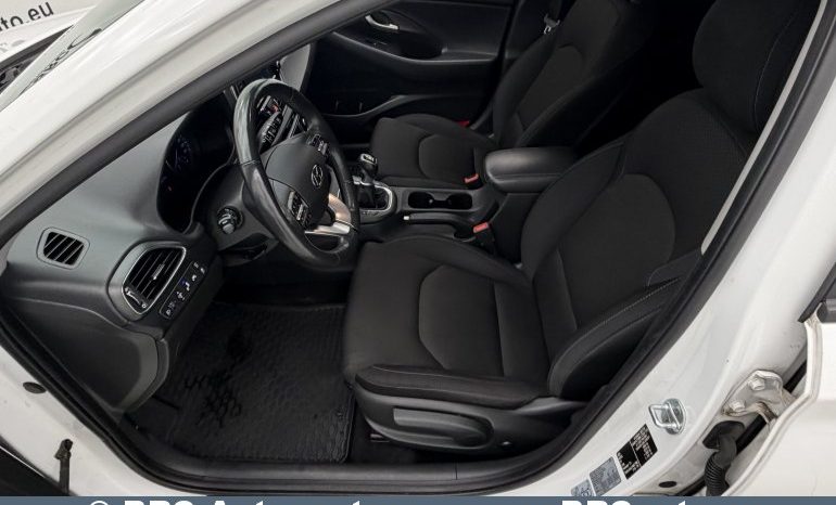 
								Hyundai i30 1.4 T-GDI 2018 full									