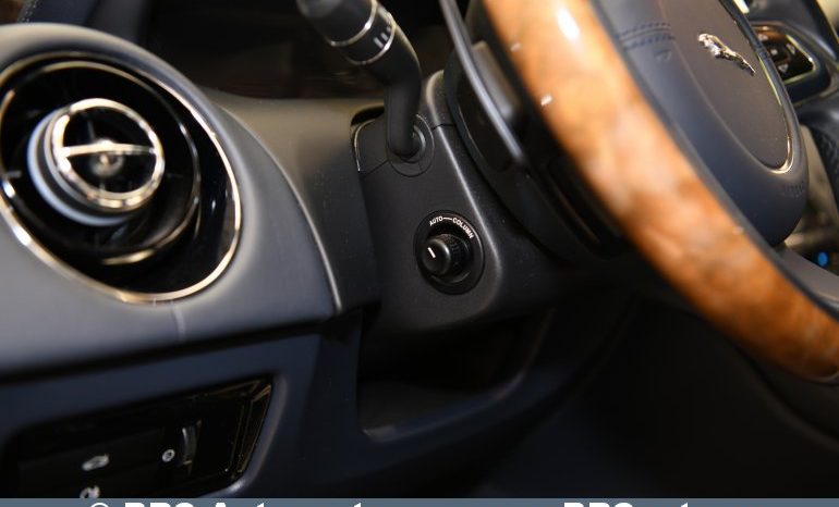 
								Jaguar XJ 3.0 V6 Automatas 2014 full									