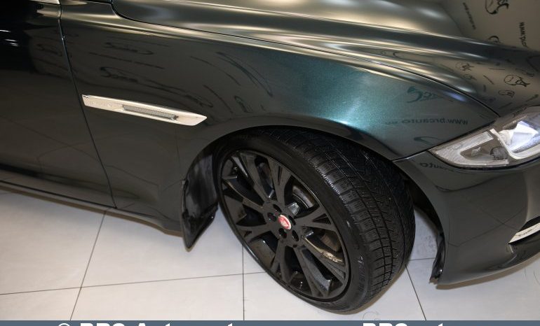 
								Jaguar XJ 3.0 V6 Automatas 2014 full									