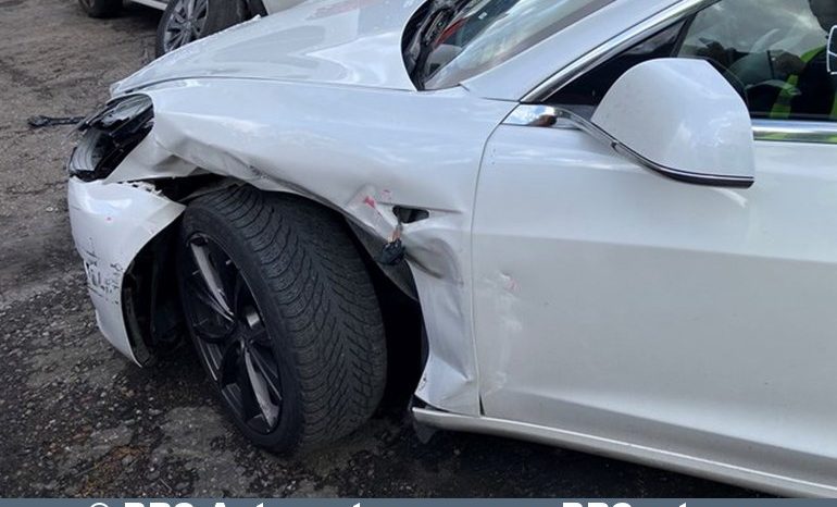 
								Tesla Model 3 Standart Plus 2020 full									
