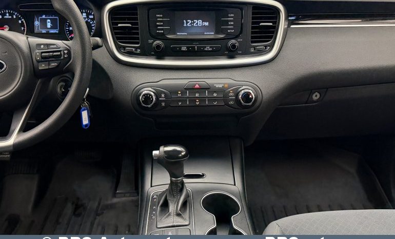 
								Kia Sorento V6 Automatas 2017 full									