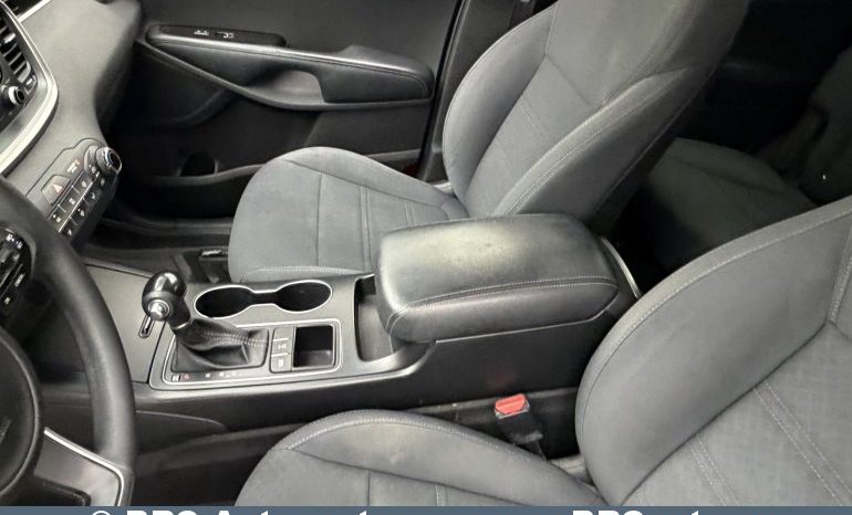 
								Kia Sorento V6 Automatas 2017 full									