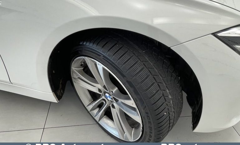 
								BMW 318 d Automatas 2015 full									