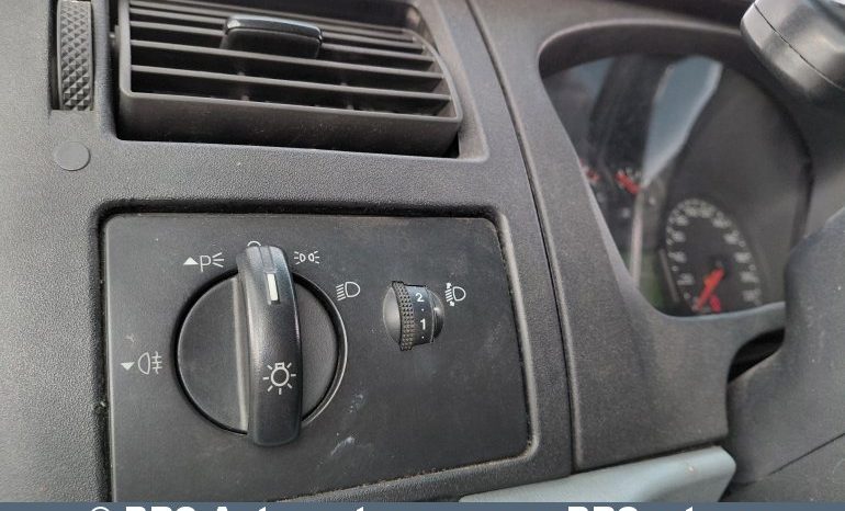 
								Ford Transit 2.4 TDCi 2007 full									
