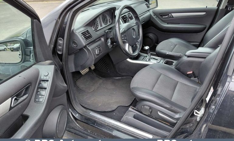 
								Mercedes-Benz B 180 2.0CDI Automatas 2011 full									