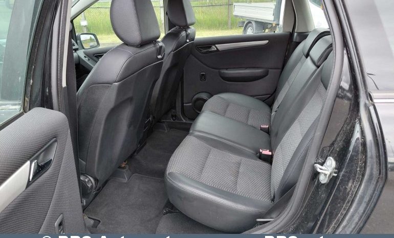 
								Mercedes-Benz B 180 2.0CDI Automatas 2011 full									