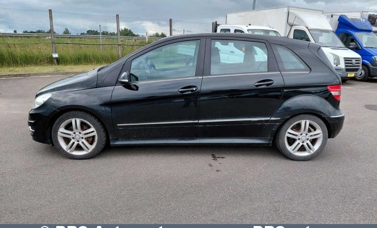 
								Mercedes-Benz B 180 2.0CDI Automatas 2011 full									