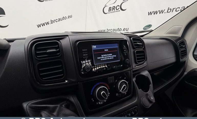 
								Citroen Jumper 2.2 BlueHdi 140 2025 full									
