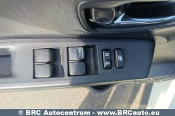
										Toyota Yaris 1.5 Hybrid ECVT Lounge Automatas 2013 full									