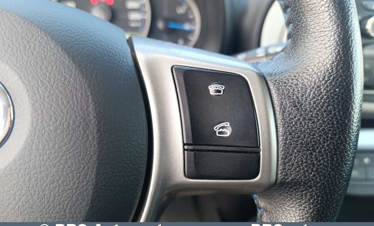 
								Toyota Yaris 1.5 Hybrid ECVT Lounge Automatas 2013 full									