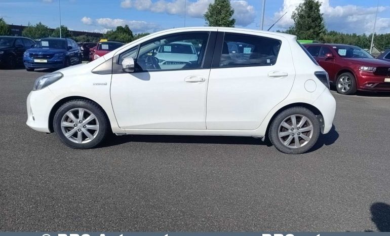 
								Toyota Yaris 1.5 Hybrid ECVT Lounge Automatas 2013 full									