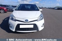 
										Toyota Yaris 1.5 Hybrid ECVT Lounge Automatas 2013 full									