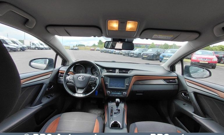 
								Toyota Avensis 1.8 Automatas 2018 full									