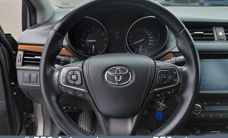 
								Toyota Avensis 1.8 Automatas 2018 full									