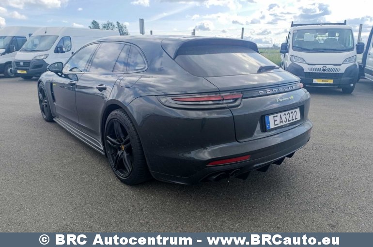 Porsche Panamera 4 E-Hybrid Plug-In Sport Turismo 2017