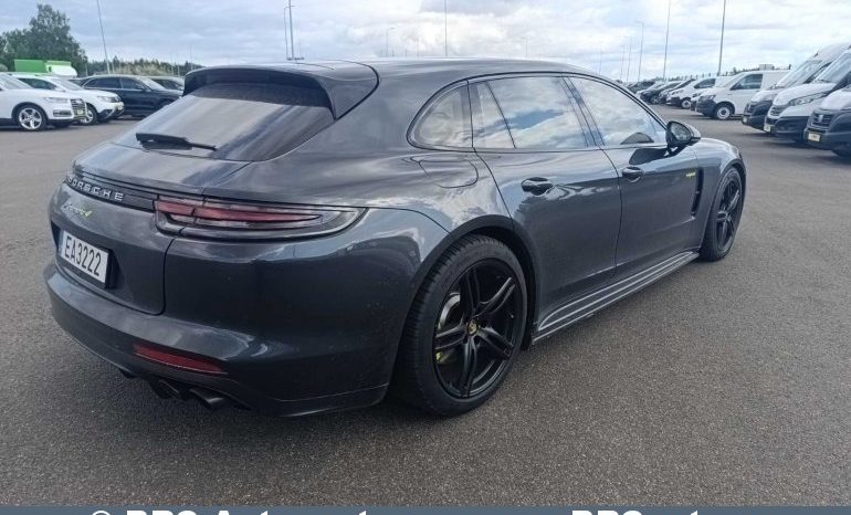 
								Porsche Panamera 4 E-Hybrid Plug-In Sport Turismo 2017 full									