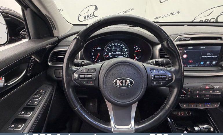 
								Kia Sorento 2.2 CRDi Automatas 2016 full									