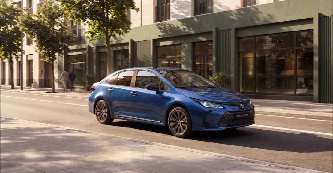 „Toyota“ išskirtinėmis versijomis mini „Corolla“ 60-metį