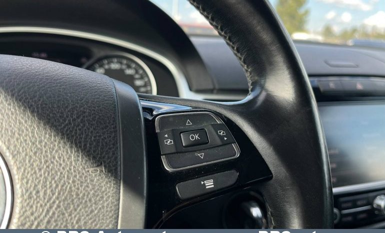 
								Volkswagen Touareg 3.0 V6 TDI BlueMotion 2011 full									