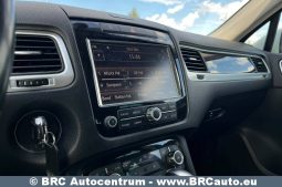 
										Volkswagen Touareg 3.0 V6 TDI BlueMotion 2011 full									