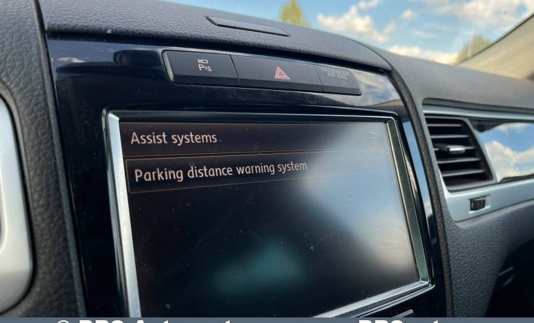 
								Volkswagen Touareg 3.0 V6 TDI BlueMotion 2011 full									