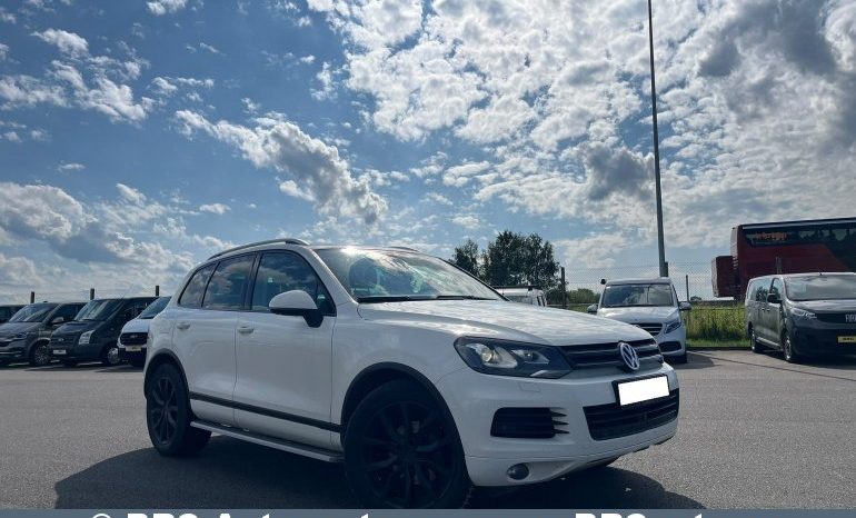 
								Volkswagen Touareg 3.0 V6 TDI BlueMotion 2011 full									
