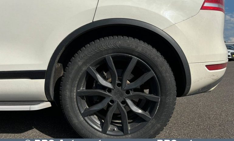 
								Volkswagen Touareg 3.0 V6 TDI BlueMotion 2011 full									