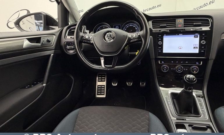 
								Volkswagen Golf 1.6 TDI IQ Drive 2020 full									