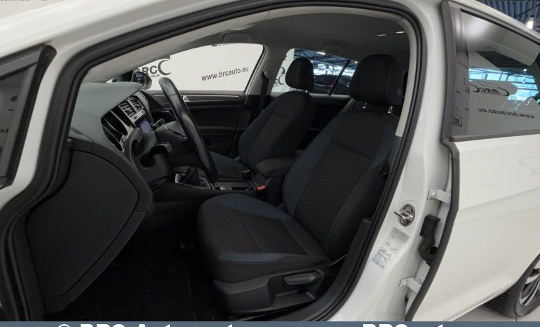 
								Volkswagen Golf 1.6 TDI IQ Drive 2020 full									
