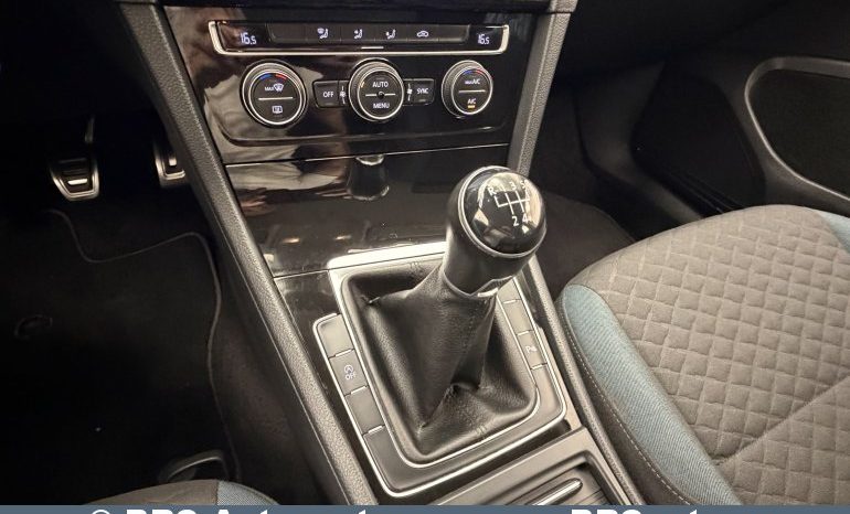 
								Volkswagen Golf 1.6 TDI IQ Drive 2020 full									