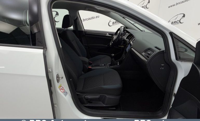 
								Volkswagen Golf 1.6 TDI IQ Drive 2020 full									