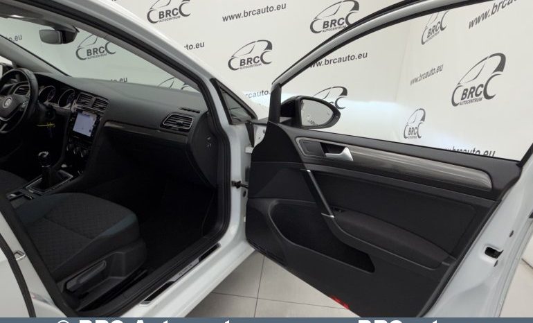 
								Volkswagen Golf 1.6 TDI IQ Drive 2020 full									