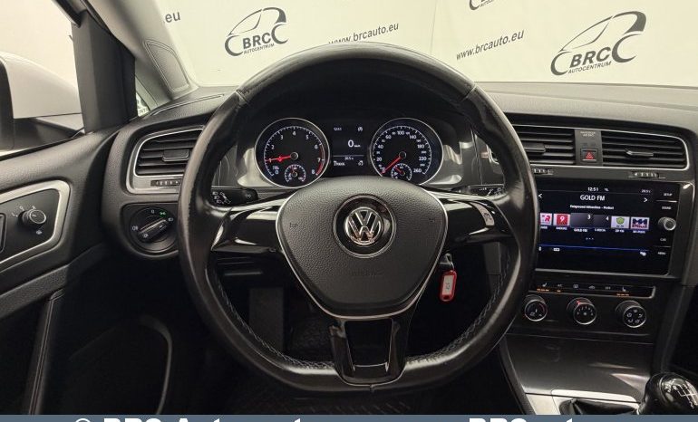 
								Volkswagen Golf 1.0 TSI Trendline 2018 full									