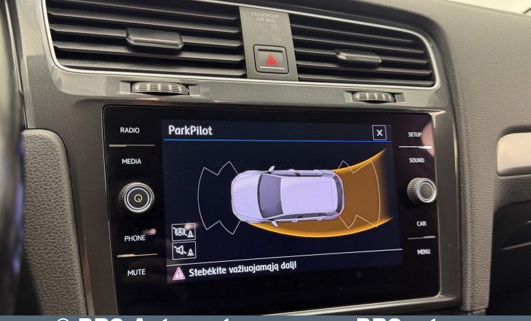 
								Volkswagen Golf 1.0 TSI Trendline 2018 full									