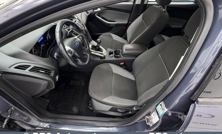
								Ford Focus 1.0 Ecoboost 2012 full									