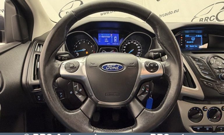 
								Ford Focus 1.0 Ecoboost 2012 full									